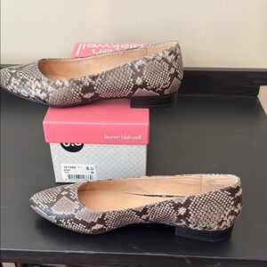 Women's Snakeskin Flats